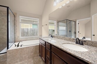 Building Photo - 110 Logan Pass Ct