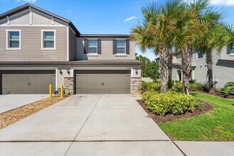 Building Photo - 8166 Crescent Oaks Dr