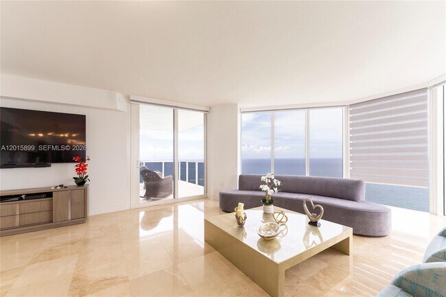 Foto del edificio - 19111 Collins Ave