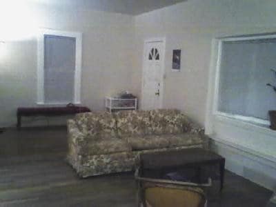 LR, SE corner, entry door - 404 1/2 W Vine St
