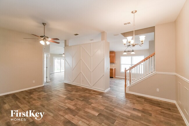 Building Photo - 680 Timbermill Ln