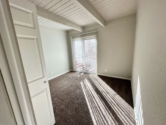 Foto del edificio - 425 E Fountain Pl