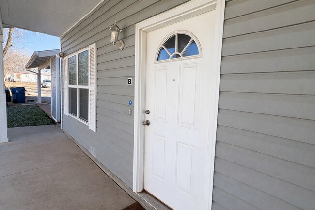 Foto del edificio - 508 E Grant Ave