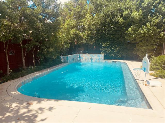 Foto principal - 208 Old Gate Ln