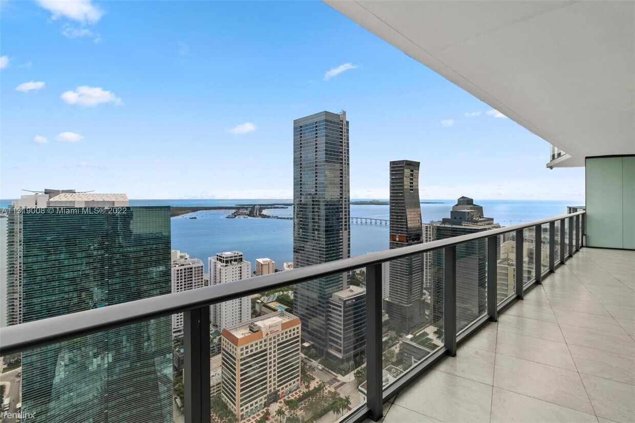 Foto principal - 2 br, 2 bath Condo - 1300 S Miami Ave Unit...