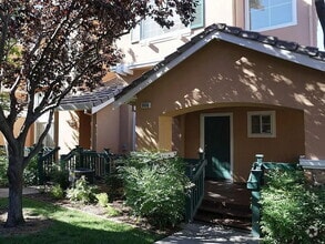 Building Photo - 9006 Falcon St