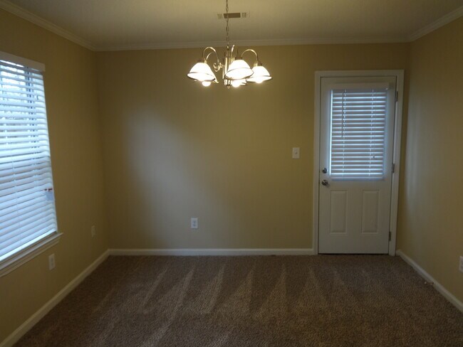 Foto del edificio - 176 Summer Lake Dr SW