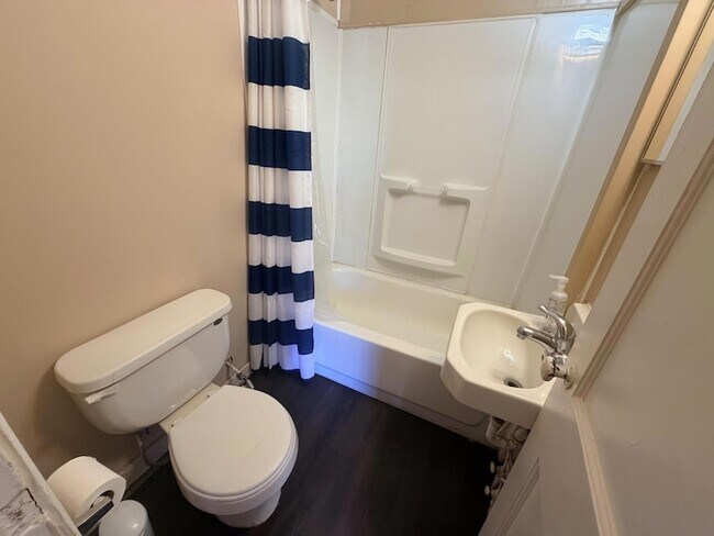 Foto del edificio - 2220 20th St