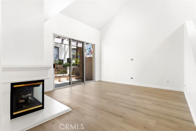 Building Photo - 3 Rubis Way