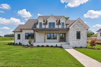 Building Photo - 708 Winged Foot Dr