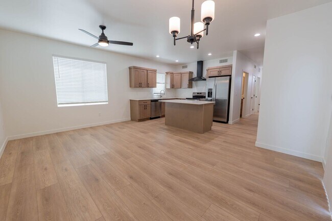 Building Photo - 1300 N Rook Ave