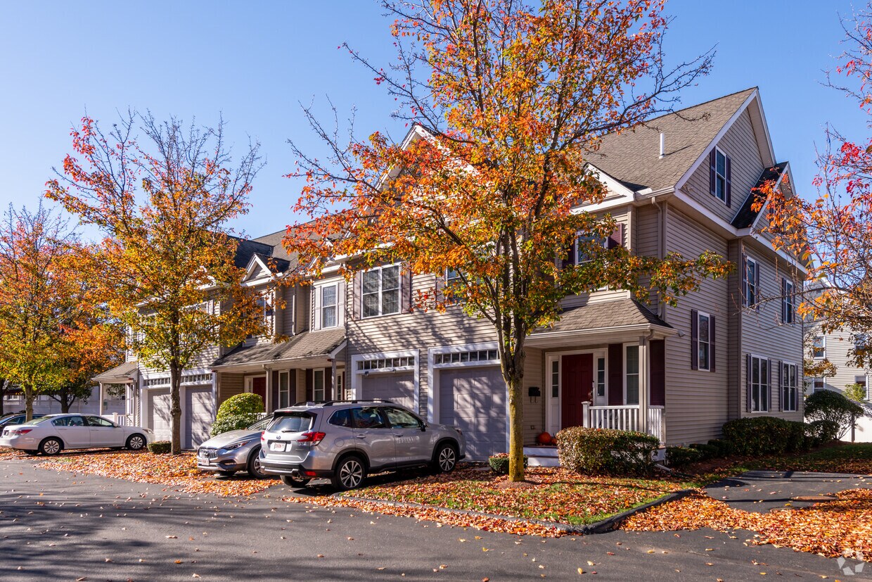 Foto principal - Village Estate Condo