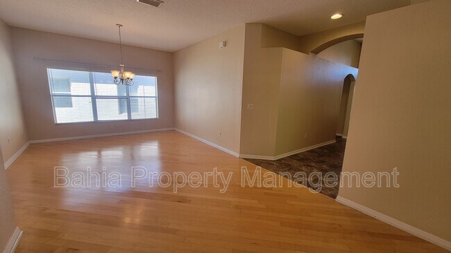 Building Photo - 9841 Jasmine Brook Cir