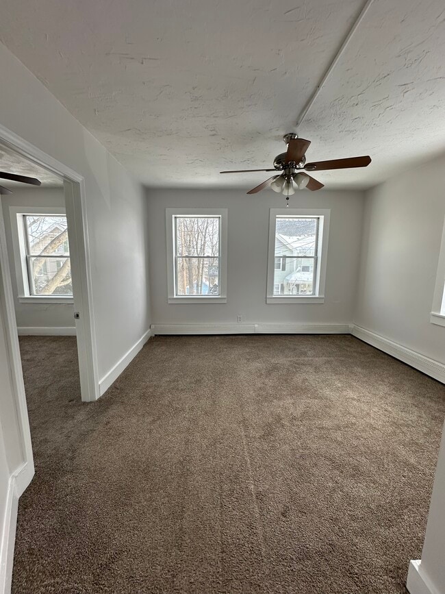 Building Photo - 10 Oswald St