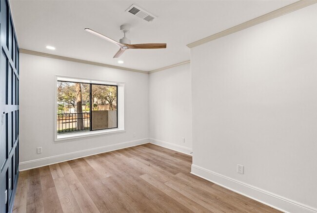 Foto del edificio - 4030 Gilbert Ave