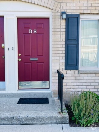 Building Photo - 250 Beechwood Ave