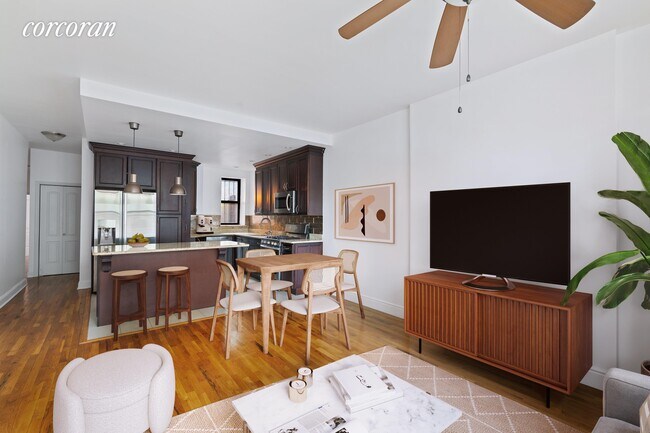 Foto del edificio - 446 Chauncey St