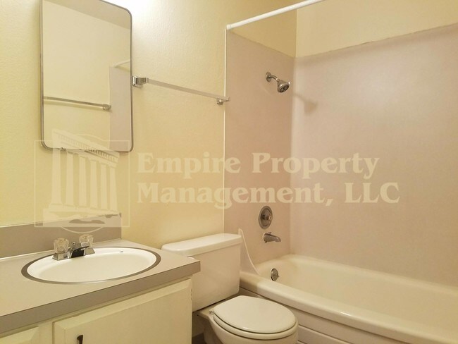 Foto del edificio - 780 Tyler St