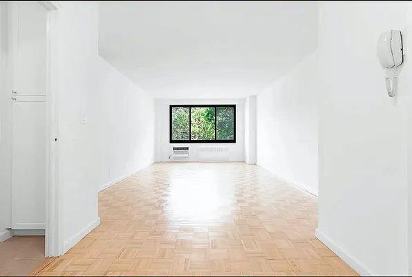 Foto del edificio - 1 bedroom in Bronx NY 10468