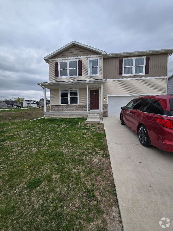 Building Photo - 5653 Brookview Ave