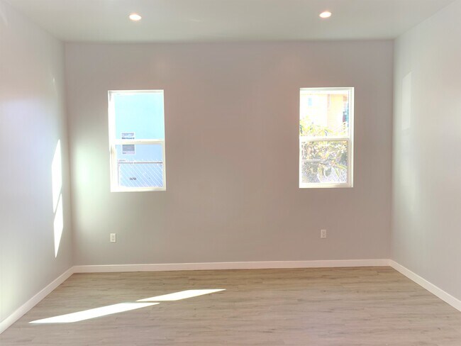 Foto del edificio - 1232 Irolo St