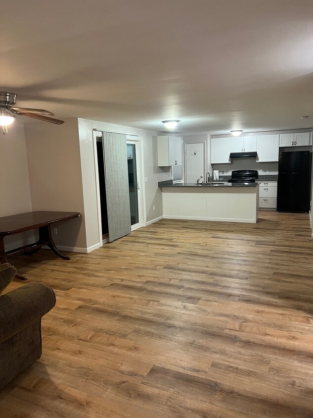 Kitchen - 85 Snowberry Rd