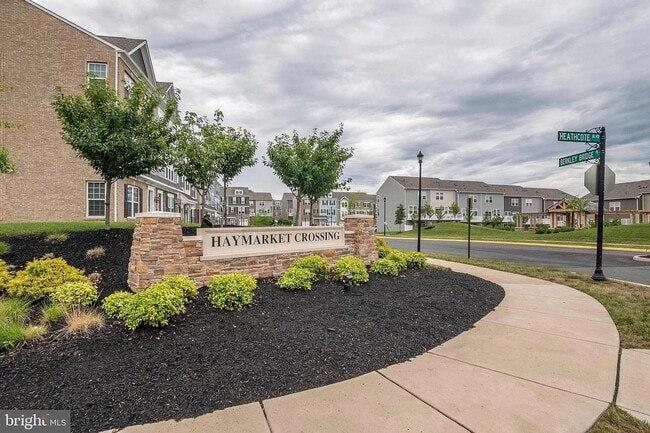 Building Photo - 6002 Camerons Ferry Dr