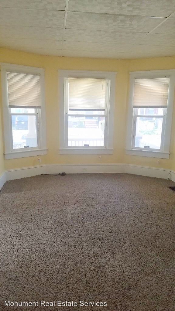 Foto del edificio - 1253 E 103rd St