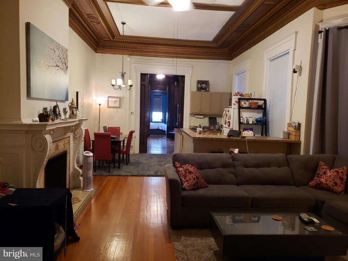 Primary Photo - 1818 Spruce St