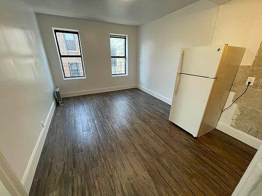 Building Photo - 1 bedroom in BRONX NY 10456