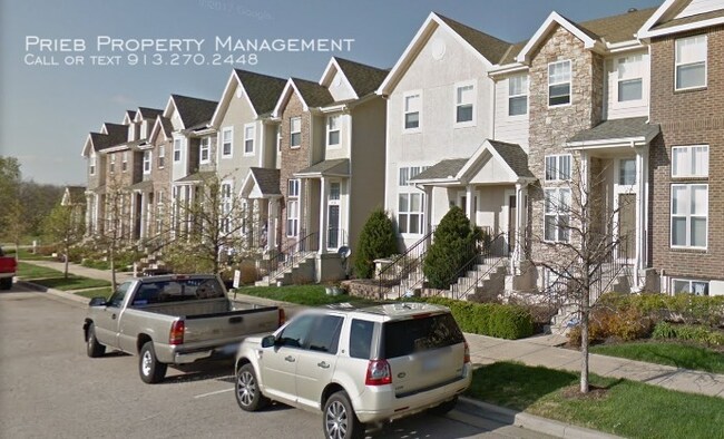 Building Photo - 256 N Hedge Ln