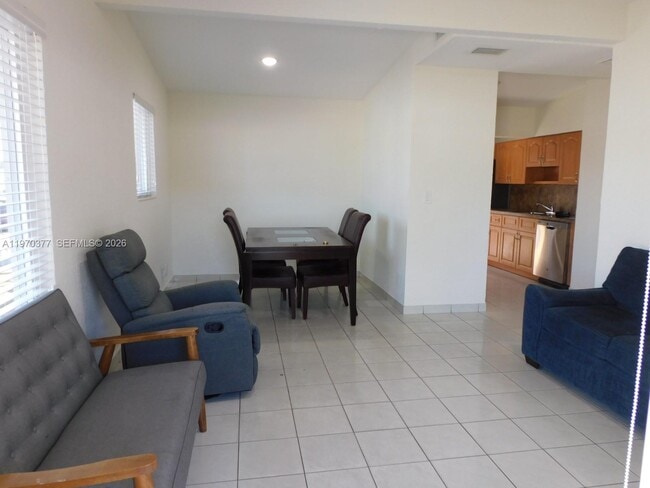 Foto del edificio - 620 NW 58th Ct