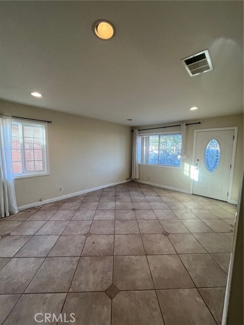 Building Photo - 16022 Wedgeworth Dr