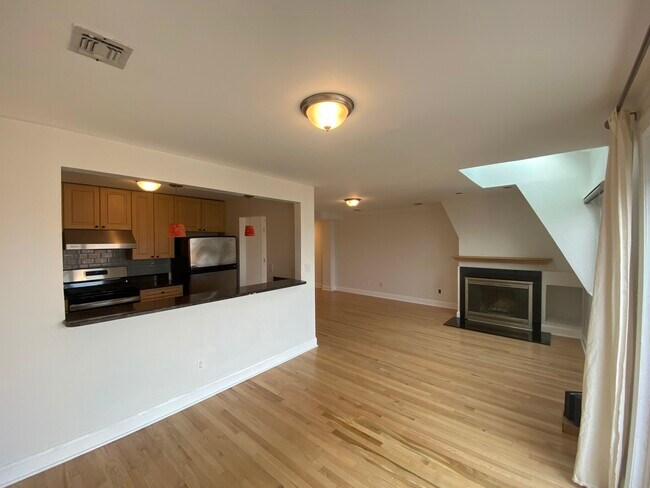 Building Photo - 88 Edgewater Pl