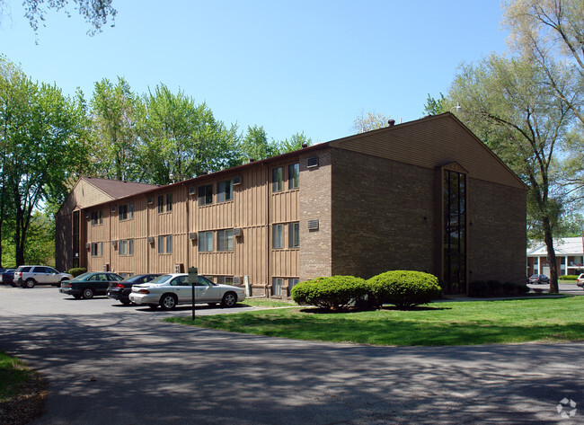 Building Photo - McGregor Meadows Apartments