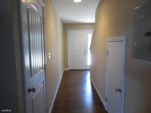 Foto del edificio - 648 Stowe Ct