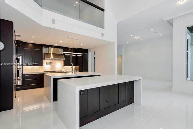 Foto del edificio - 10181 Key Plum St