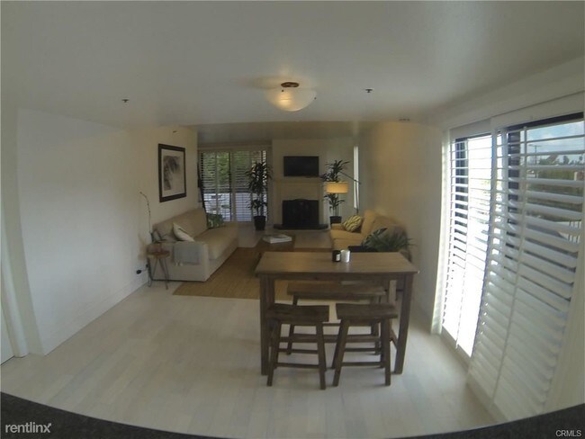 Foto del edificio - 2950 Neilson Way
