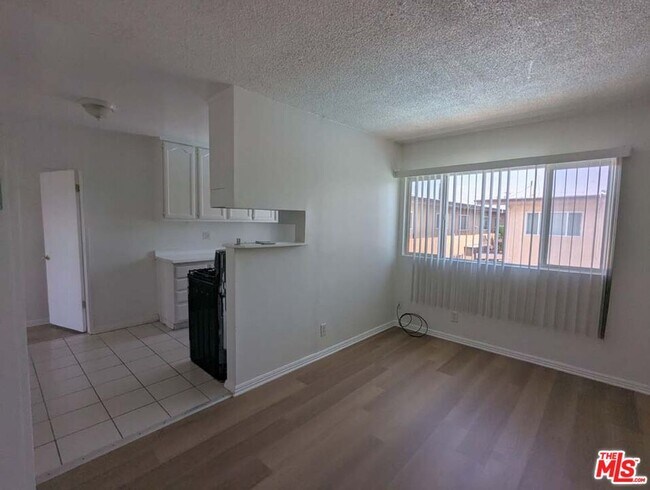 Foto del edificio - 9815 Imperial Hwy.