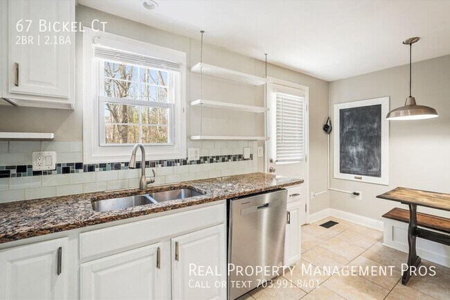 Building Photo - 67 Bickel Ct