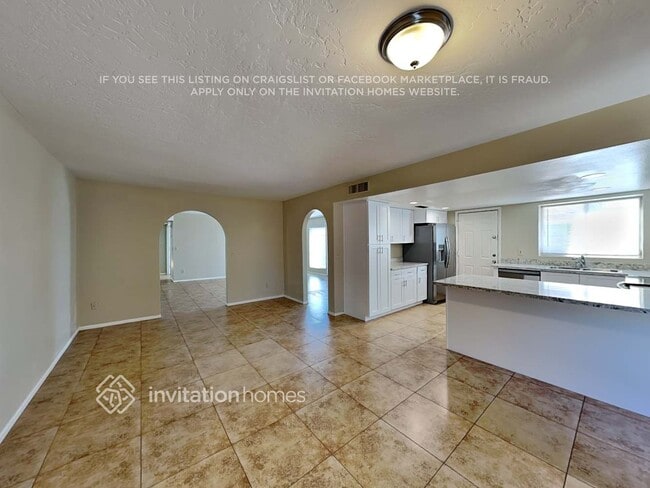 Building Photo - 4145 W Michelle Dr