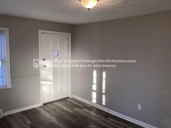 Foto del edificio - 6833 Walrond Ave