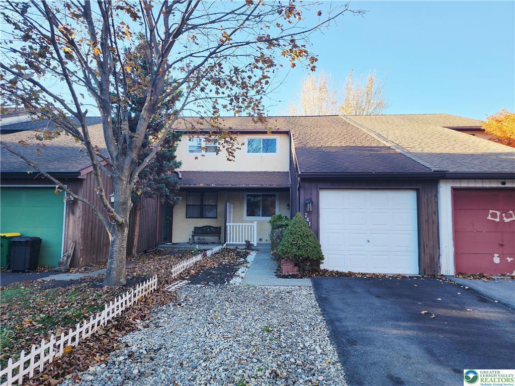 Foto principal - 241 Willow St