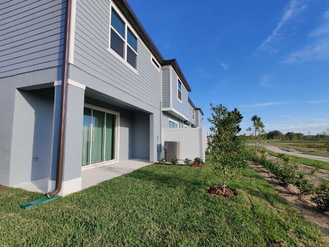 Foto del edificio - 5389 Elmview Xing