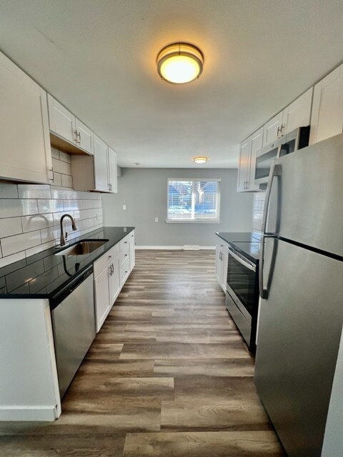 Building Photo - 1215 12th St