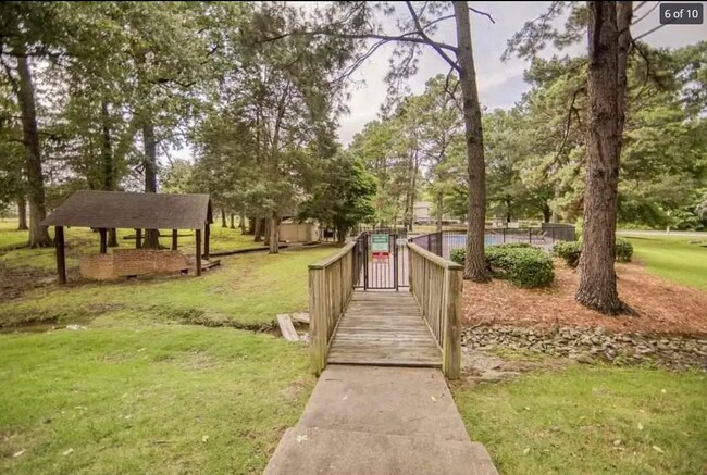 Building Photo - 6705 Majestic Oak Pl