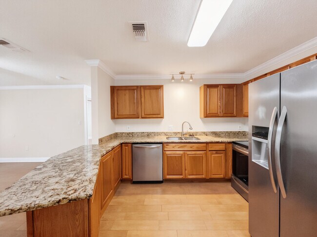 Foto del edificio - 806 Fairview Dr