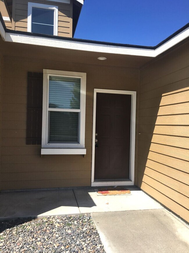 Foto del edificio - 6308 Ochoco Ln