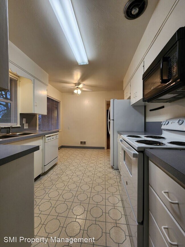 Foto del edificio - 2 br, 1 bath House - 3715 Duplex Dr SE