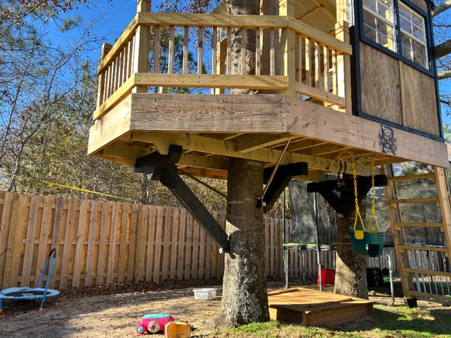 Building Photo - 149 Equinox Loop